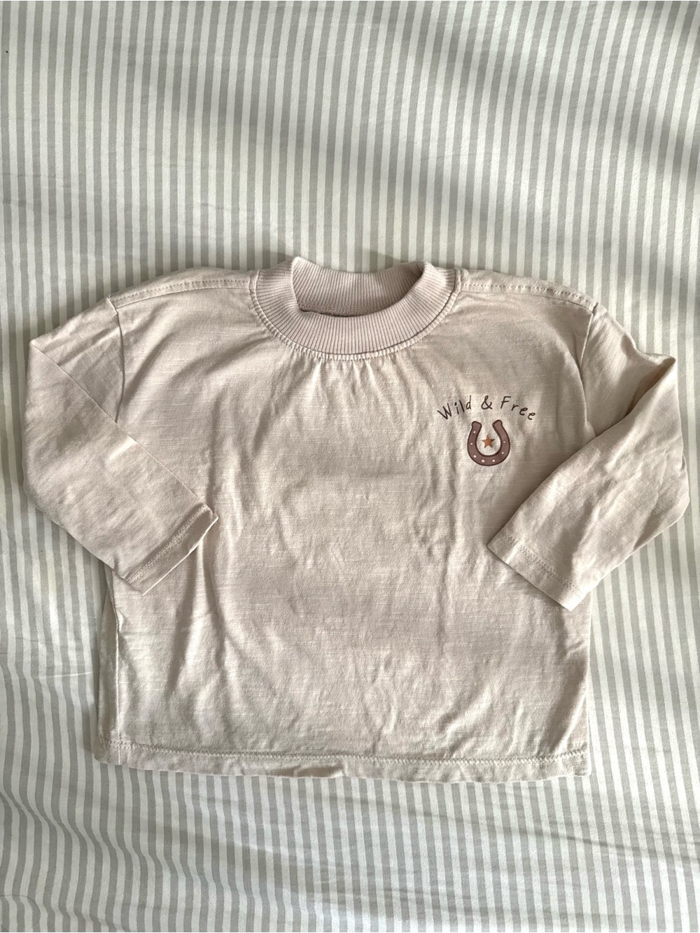 Modern Moments Wild & Free Graphic Sweatshirt Size 18 Months